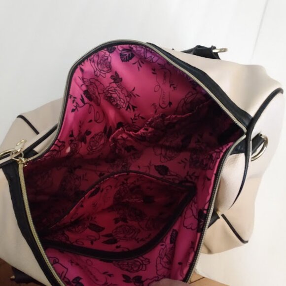 Betsy Johnson: Double strap tan & black weekender bag. - Picture 5 of 7